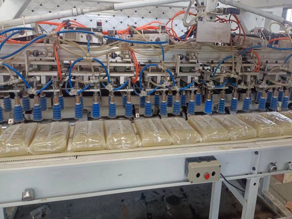 四軸碼垛機器人的程序步驟 碼垛機器人工作展示