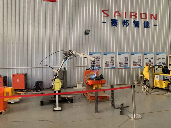 全自動焊接設備圖片展示 機器人自動焊接設備的工作原理和優勢