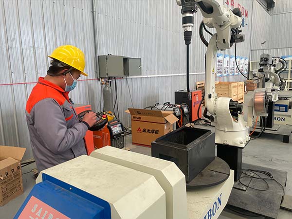 三分鐘帶您了解焊接機器人工作站 焊接機器人工作站