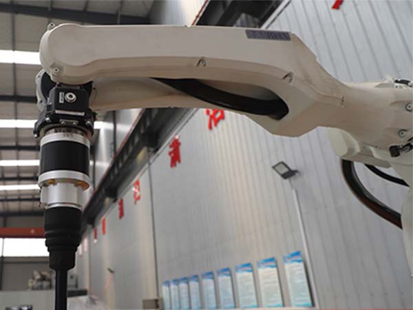 為什么要采購六軸焊接機器人？